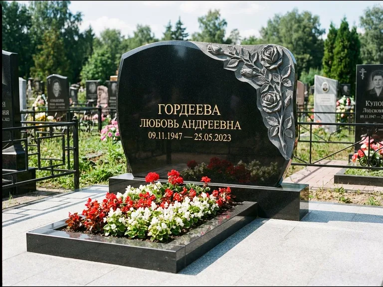 Памятник с барельефом — выполненная работа 16 в Мурманске