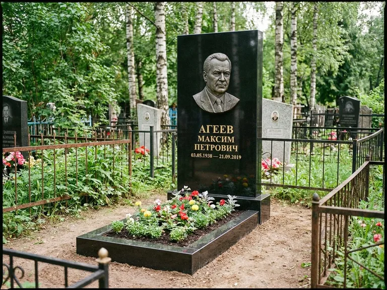 Памятник с барельефом — выполненная работа 1 в Мурманске