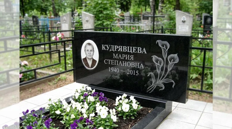 Памятник с гравировкой калл — выполненная работа «Кудрявцева» в Мурманске