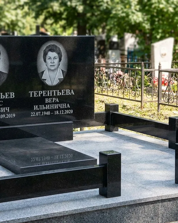 Премиум памятник под ключ с золочёной гравировкой в Мурманске